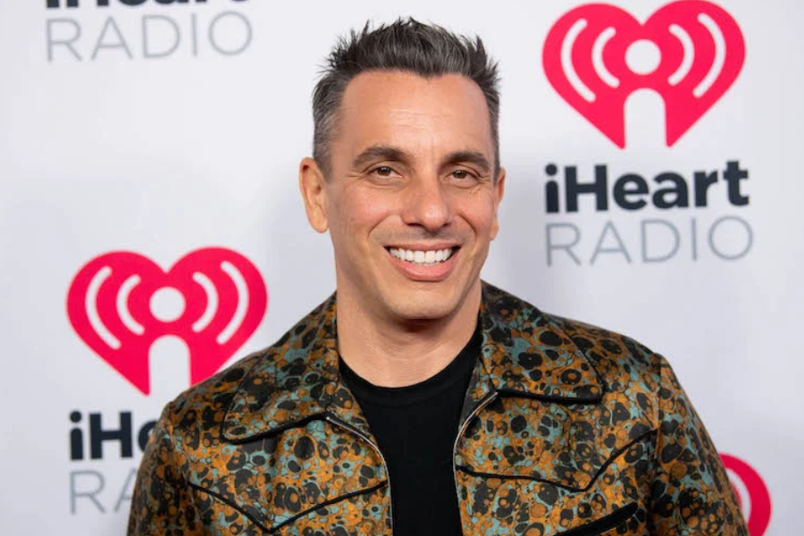 comedian sebastian maniscalco net worth